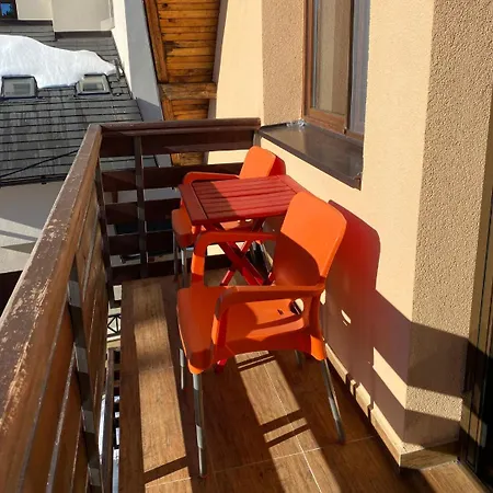 Mirjana Tara Lägenhet Kaludjerske Bare